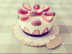 草莓酸奶芝士蛋糕