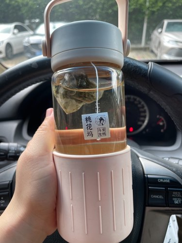 4图 桃花坞 蜜桃乌龙 网红大热茶颜悦色的花果茶 用随手杯泡茶 取