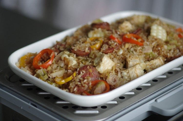 杂蔬糯米腊肠饭+解暑冰糖绿豆汤