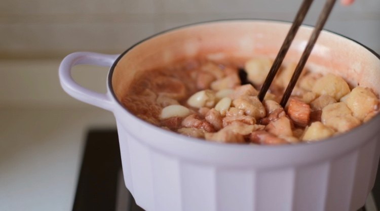 南乳汁油豆腐红烧肉