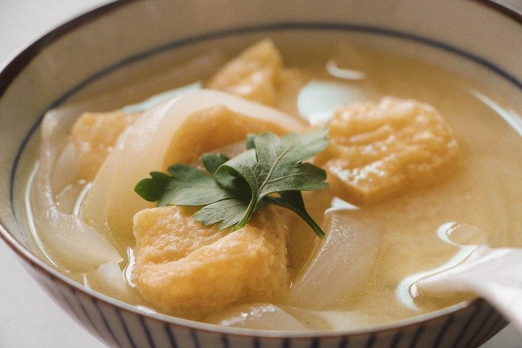 洋葱豆腐味增汤