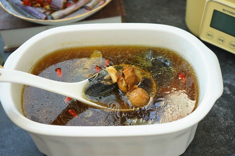 益母草乌鸡汤&蒸剁椒蒜蓉茄子