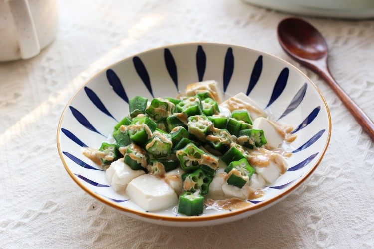 秋葵拌豆腐