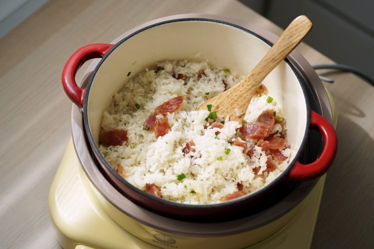 姜葱油盐煲仔饭