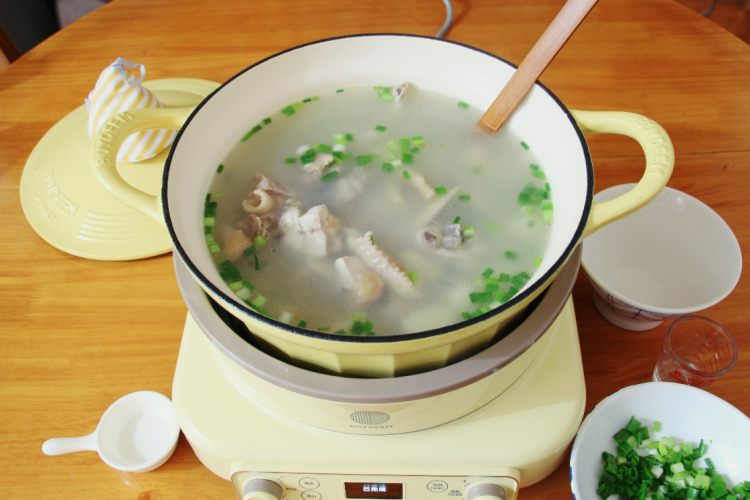 蒜头炖鸡