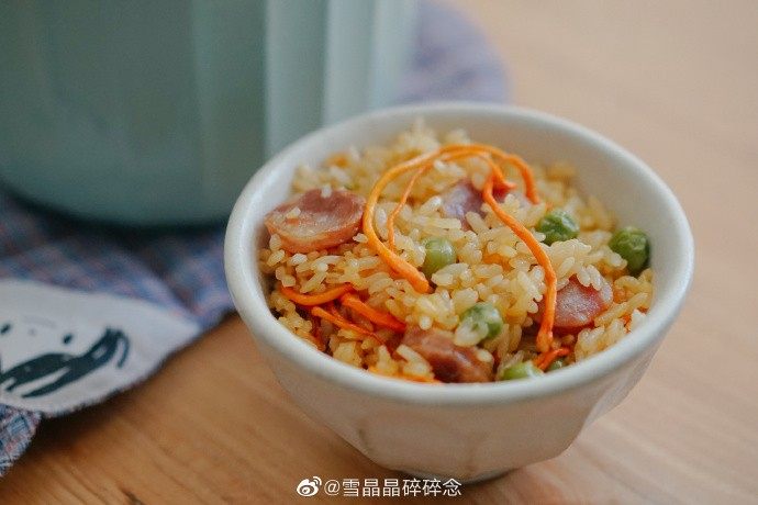 豌豆腊肠焖饭