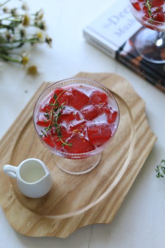 酸梅汤茶冻撞椰奶