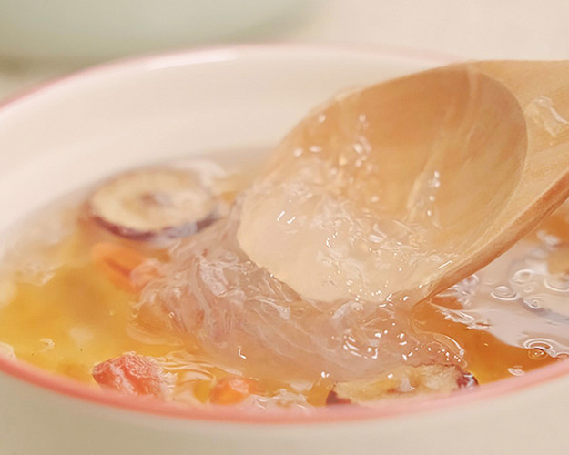 桃胶皂角米燕窝/银耳羹【养生壶食谱3月】