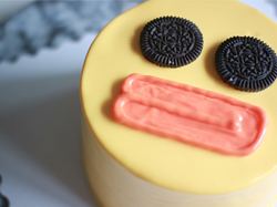 丑萌莎莉奶油蛋糕