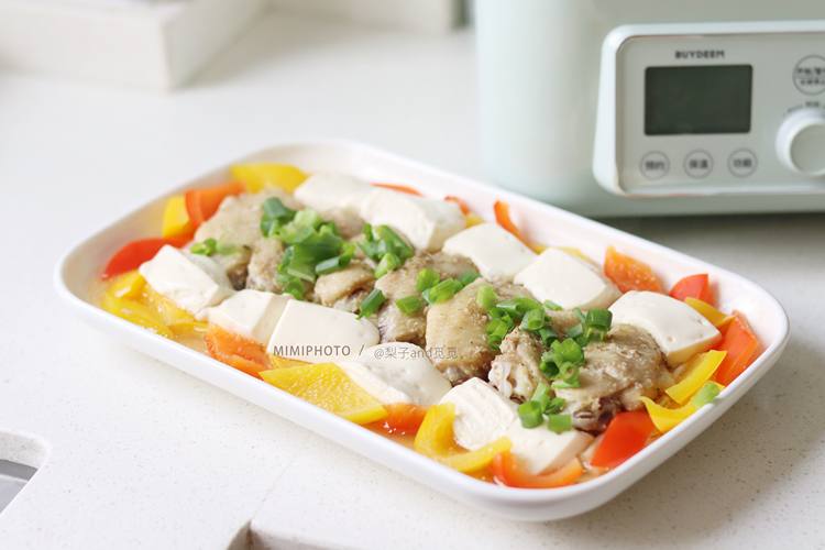 彩椒金针菇豆腐蒸鸡翅