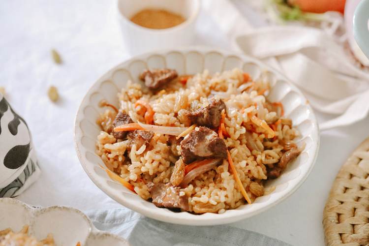 羊肉手抓饭