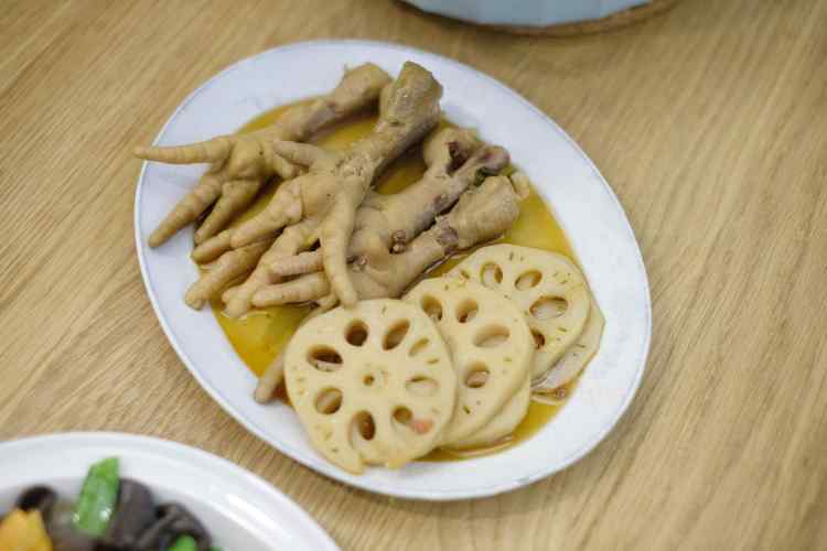 卤鸡爪