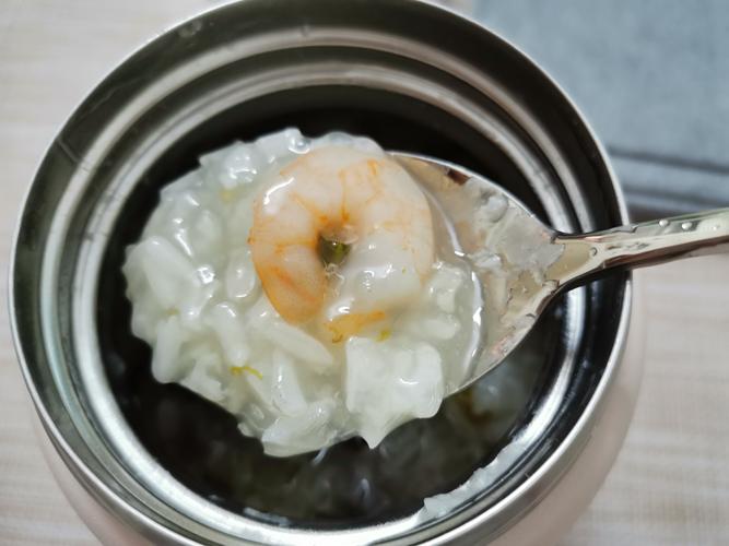 蔬菜鲜虾粥