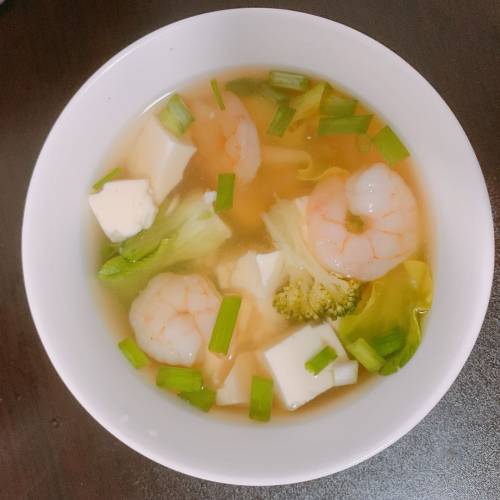 虾仁豆腐青菜汤