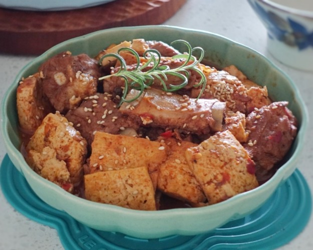豆腐烧排骨