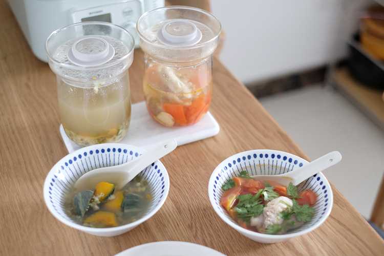 肉末蒸蟹味菇+牛排骨番茄胡萝卜汤+绿豆南瓜汤