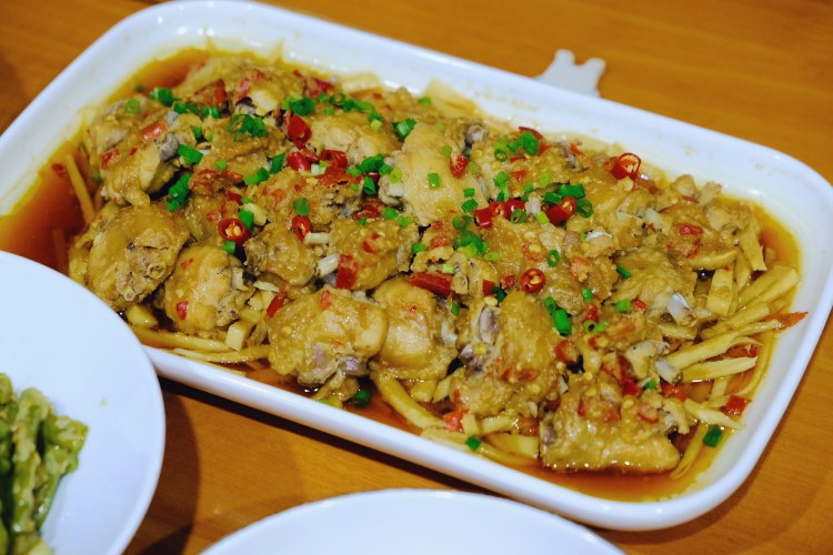 粉蒸豉汁豆角+马蹄笋剁椒蒜蓉蒸鸡翅